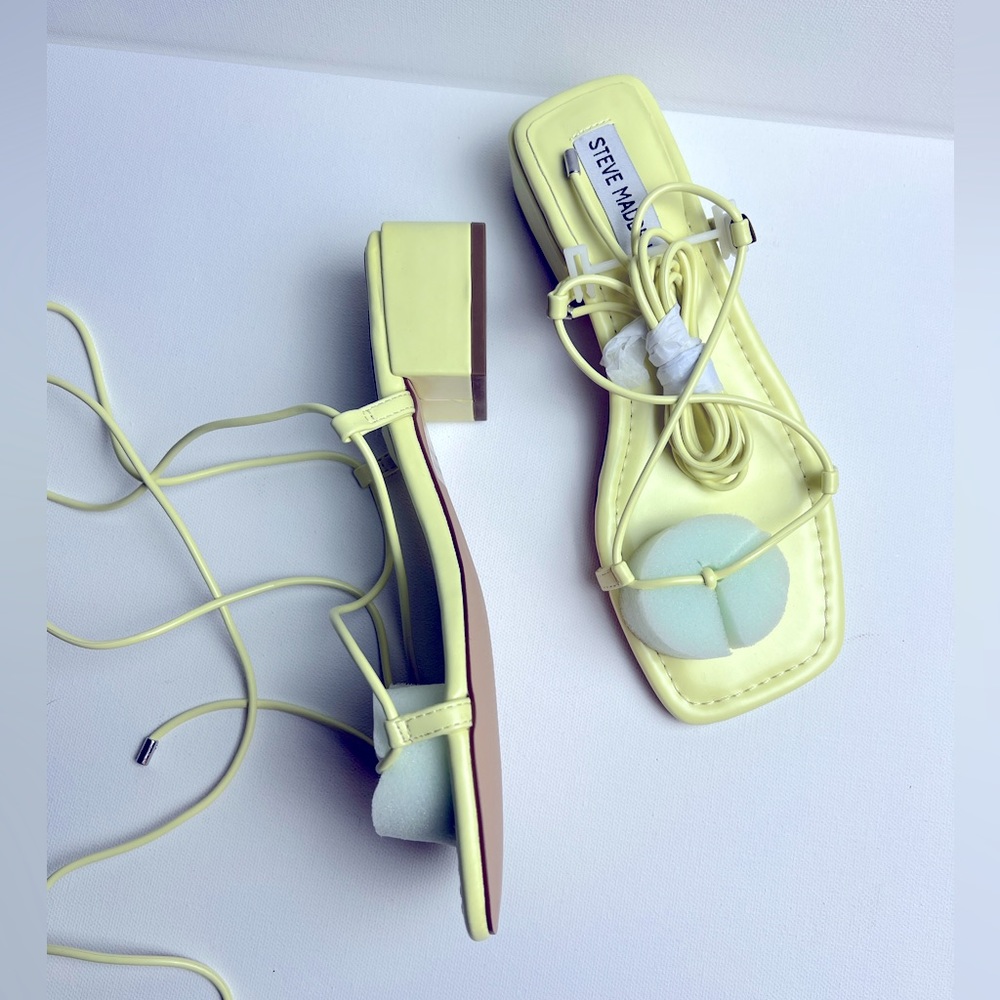 Brand new Steve Madden lace up heeled sandals size 7M